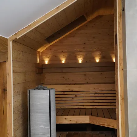 Central, Luxury, Chalet-style Penthouse *