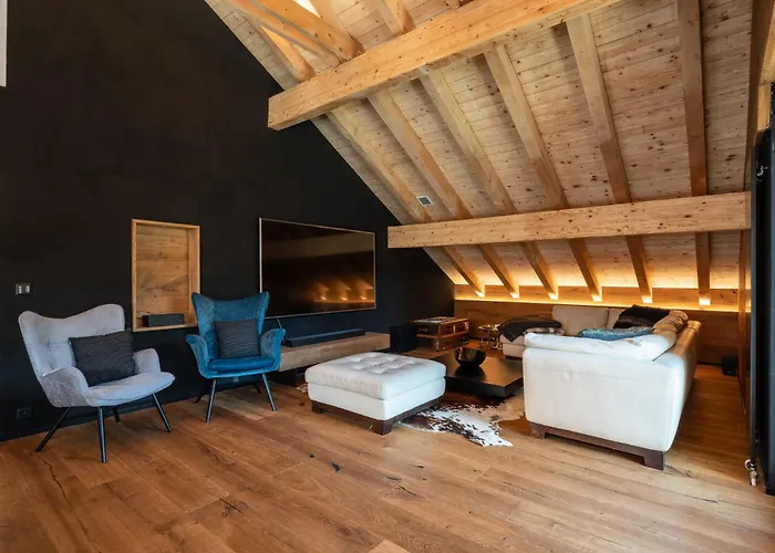 דירה Central, Luxury, Chalet-style Penthouse אנגלברג